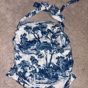 SHEIN Light Blue & White Scenic Print Halter Top